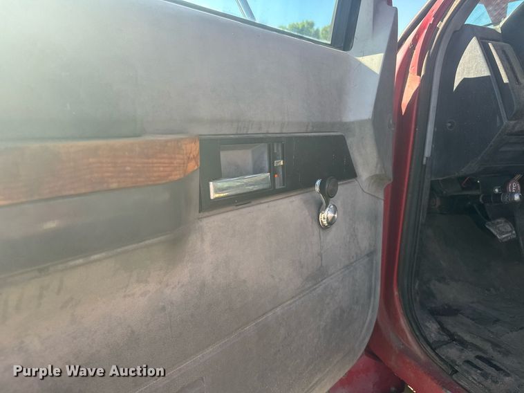 image for item ER2110 1992 Chevrolet Kodiak C6500 forestry bucket truck