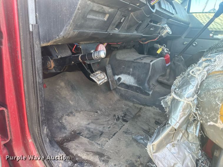 image for item ER2110 1992 Chevrolet Kodiak C6500 forestry bucket truck