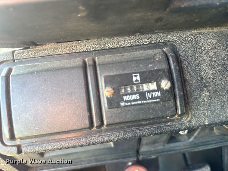 image for item ER2110 1992 Chevrolet Kodiak C6500 forestry bucket truck