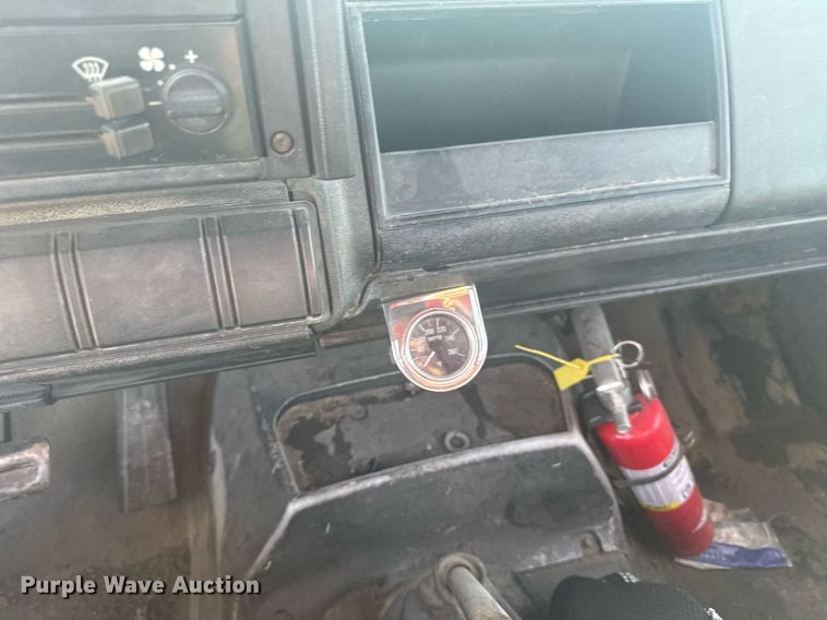 image for item ER2110 1992 Chevrolet Kodiak C6500 forestry bucket truck