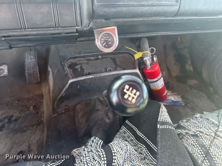 image for item ER2110 1992 Chevrolet Kodiak C6500 forestry bucket truck