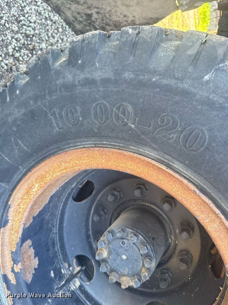 image for item ER2110 1992 Chevrolet Kodiak C6500 forestry bucket truck