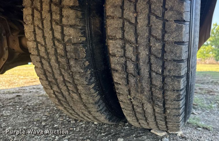 image for item ER2111 1991 Chevrolet P30 delivery truck