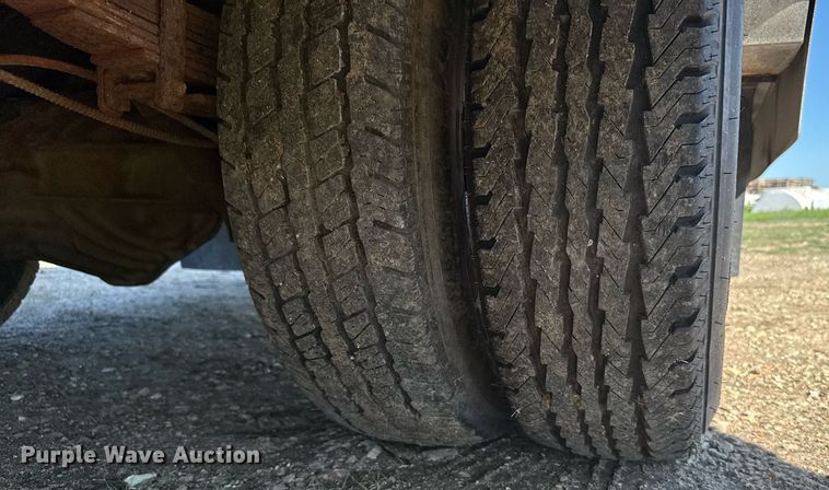 image for item ER2111 1991 Chevrolet P30 delivery truck