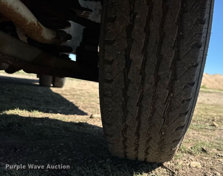 image for item ER2111 1991 Chevrolet P30 delivery truck