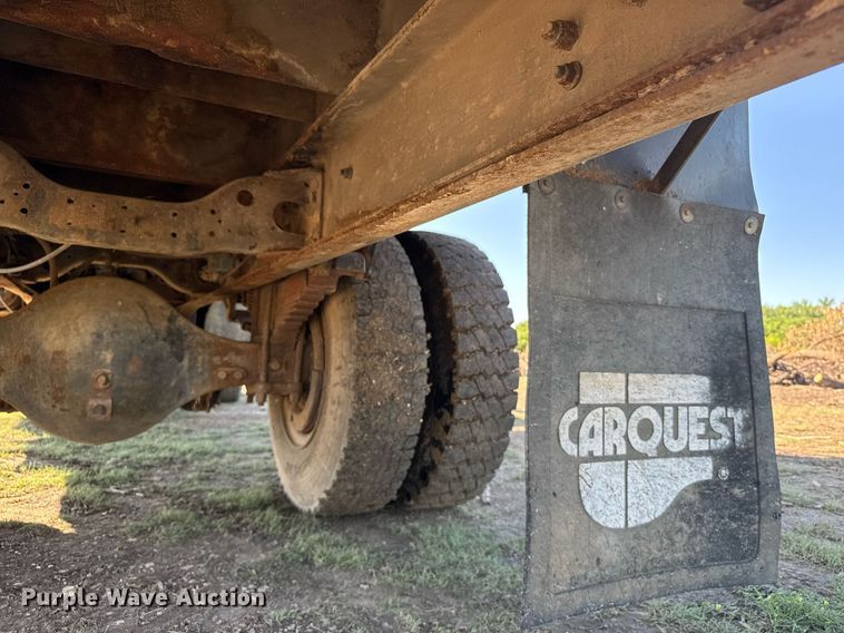 image for item ER2112 1986 Mack MR685P refuse truck