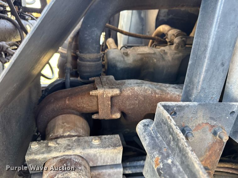 image for item ER2112 1986 Mack MR685P refuse truck