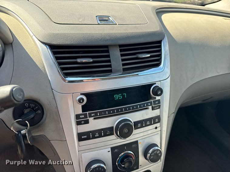 image for item ER2113 2011 Chevrolet Malibu 