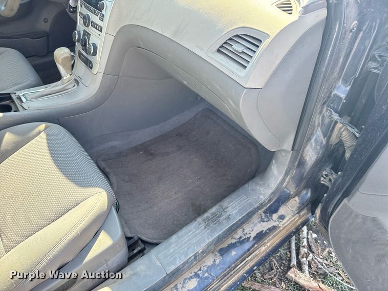 image for item ER2113 2011 Chevrolet Malibu 