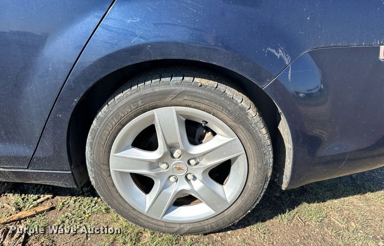 image for item ER2113 2011 Chevrolet Malibu 