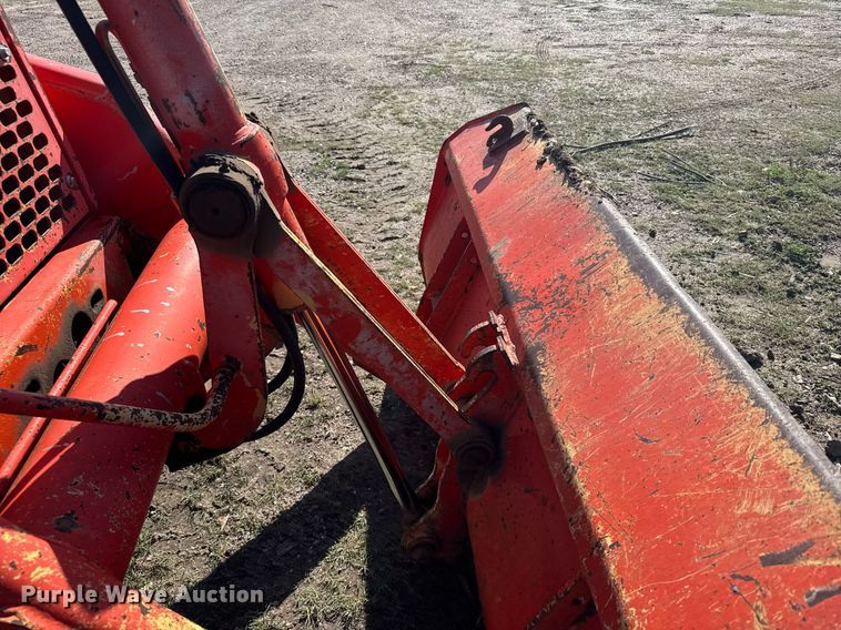 image for item ER2114 1988 John Deere 310C backhoe