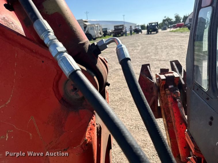 image for item ER2114 1988 John Deere 310C backhoe