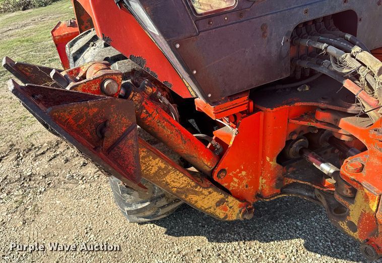 image for item ER2114 1988 John Deere 310C backhoe