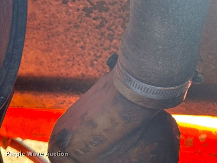 image for item ER2114 1988 John Deere 310C backhoe