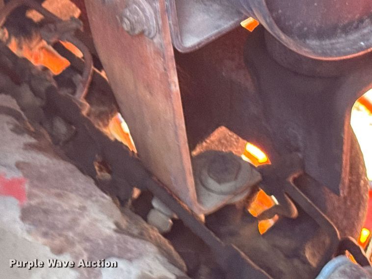 image for item ER2114 1988 John Deere 310C backhoe