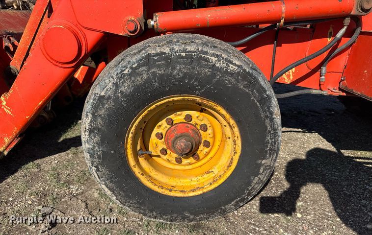 image for item ER2114 1988 John Deere 310C backhoe