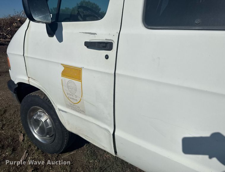 image for item ER2116 1997 Dodge Ram Wagon B3500 van