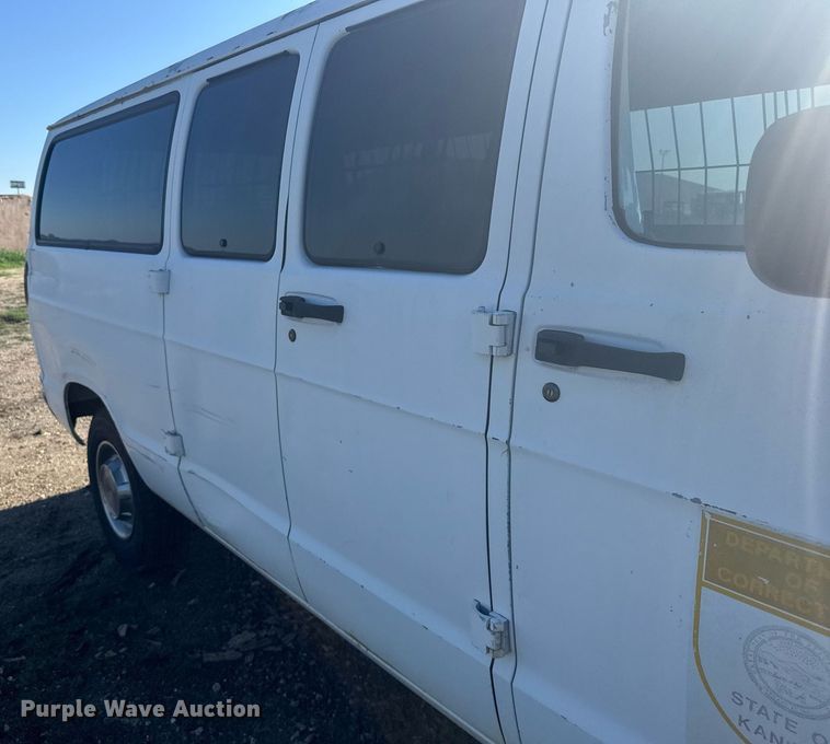 image for item ER2116 1997 Dodge Ram Wagon B3500 van