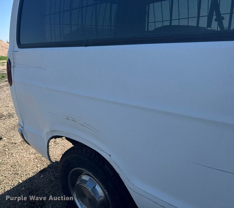 image for item ER2116 1997 Dodge Ram Wagon B3500 van