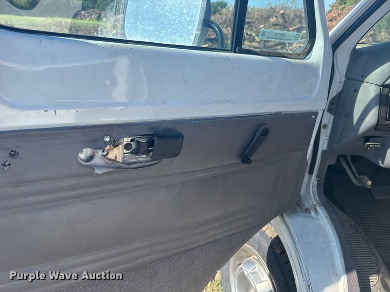 image for item ER2116 1997 Dodge Ram Wagon B3500 van