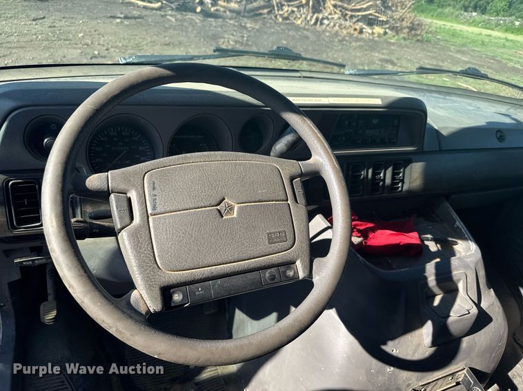 image for item ER2116 1997 Dodge Ram Wagon B3500 van