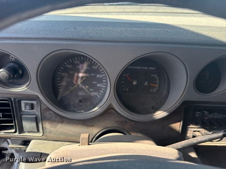 image for item ER2116 1997 Dodge Ram Wagon B3500 van