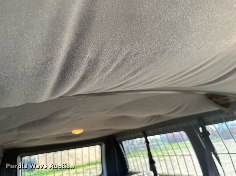 image for item ER2116 1997 Dodge Ram Wagon B3500 van