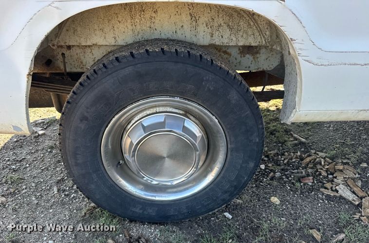 image for item ER2116 1997 Dodge Ram Wagon B3500 van