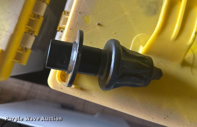 image for item ER2130 (12) Caterpillar 533-5760 reclaimer bits