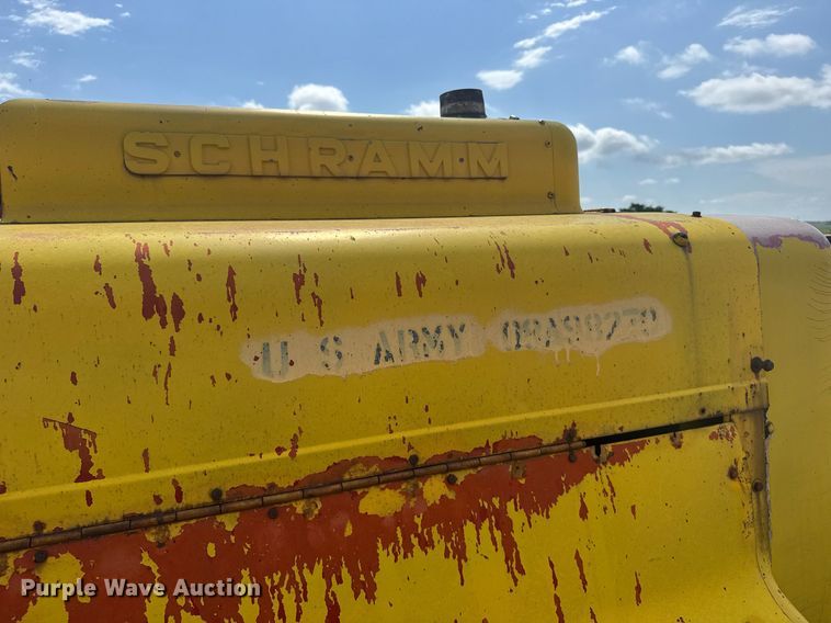 image for item ER2134 1969 Schramn 375 air compressor