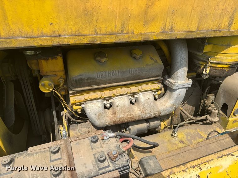 image for item ER2134 1969 Schramn 375 air compressor