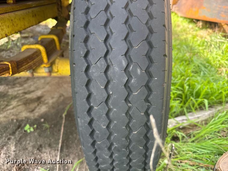 image for item ER2134 1969 Schramn 375 air compressor