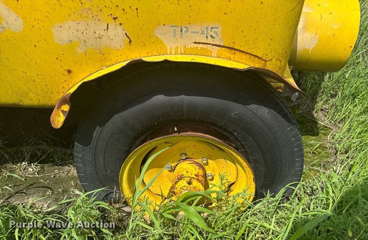 image for item ER2134 1969 Schramn 375 air compressor