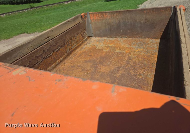 image for item ER5450 1990 Chevrolet C70 dump truck