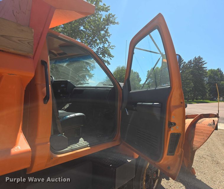 image for item ER5450 1990 Chevrolet C70 dump truck