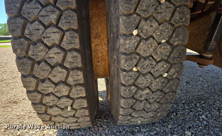 image for item ER5450 1990 Chevrolet C70 dump truck