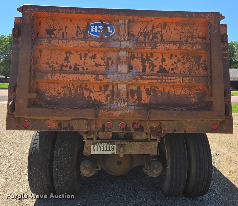 image for item ER5451 1985 Ford LT8000 dump truck