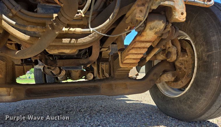 image for item ER5451 1985 Ford LT8000 dump truck