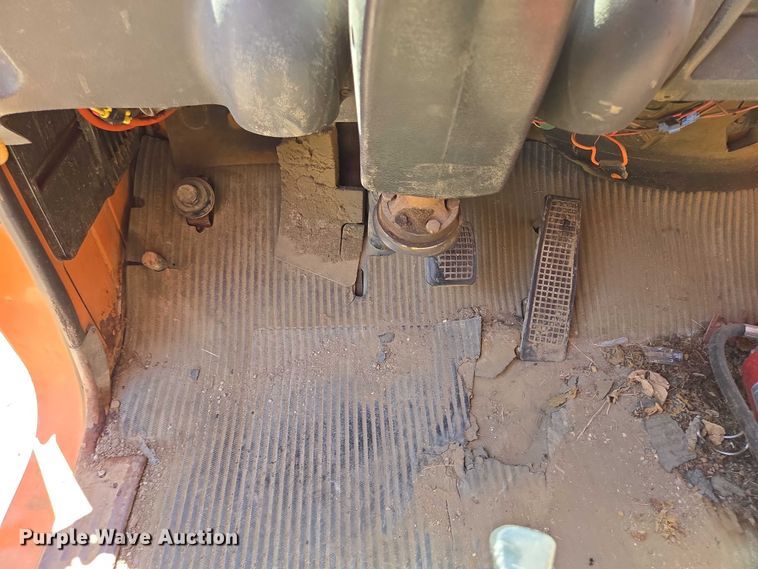 image for item ER5451 1985 Ford LT8000 dump truck