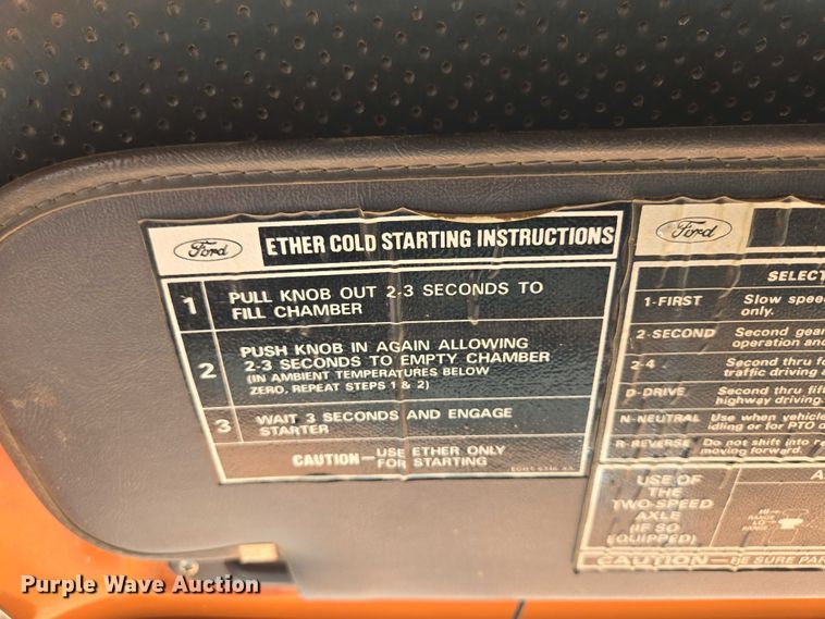 image for item ER5451 1985 Ford LT8000 dump truck