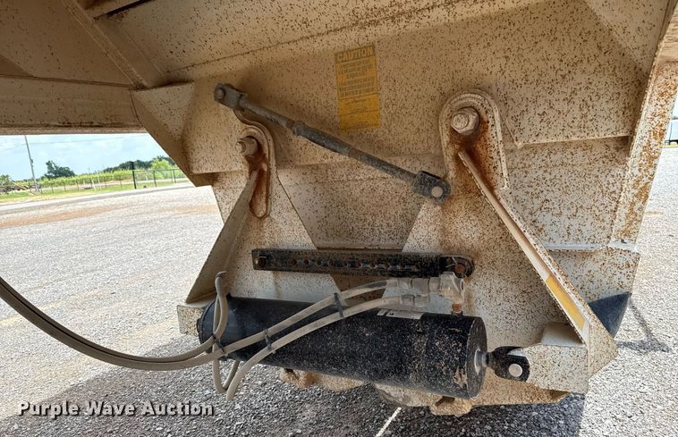 image for item HI9291 2016 Armor Lite SBD-40 bottom dump trailer