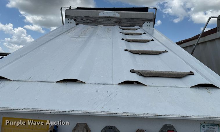 image for item HI9292 2016 Armor Lite SBD-40 bottom dump trailer