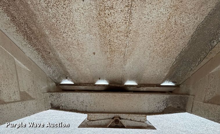 image for item HI9292 2016 Armor Lite SBD-40 bottom dump trailer