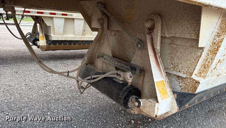 image for item HI9292 2016 Armor Lite SBD-40 bottom dump trailer