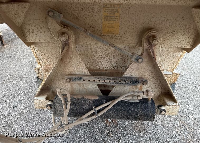 image for item HI9292 2016 Armor Lite SBD-40 bottom dump trailer