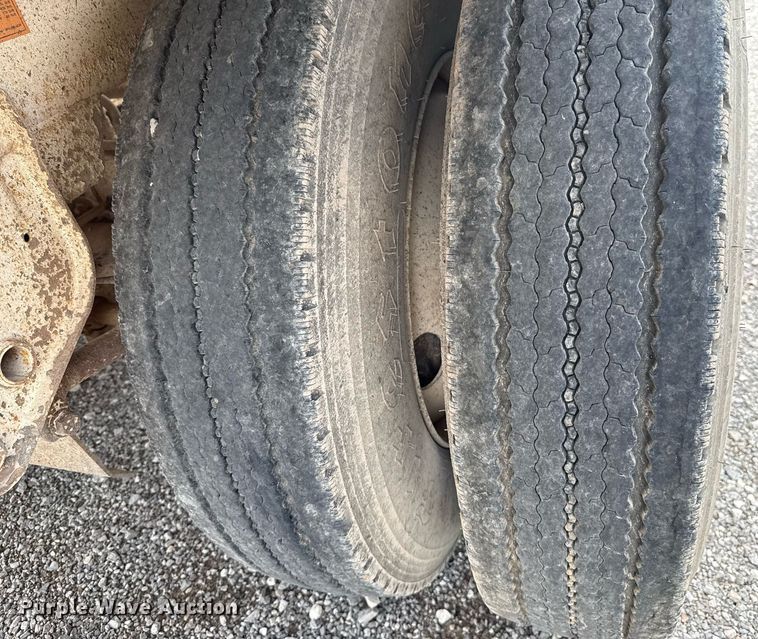 image for item HI9292 2016 Armor Lite SBD-40 bottom dump trailer