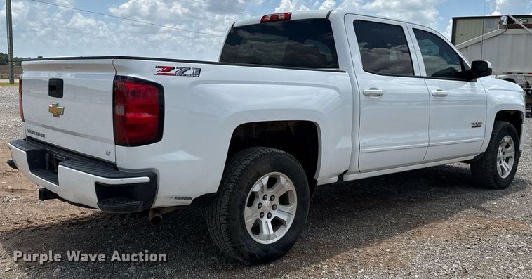 image for item HI9293 2018 Chevrolet Silverado 1500 Crew Cab pickup truck