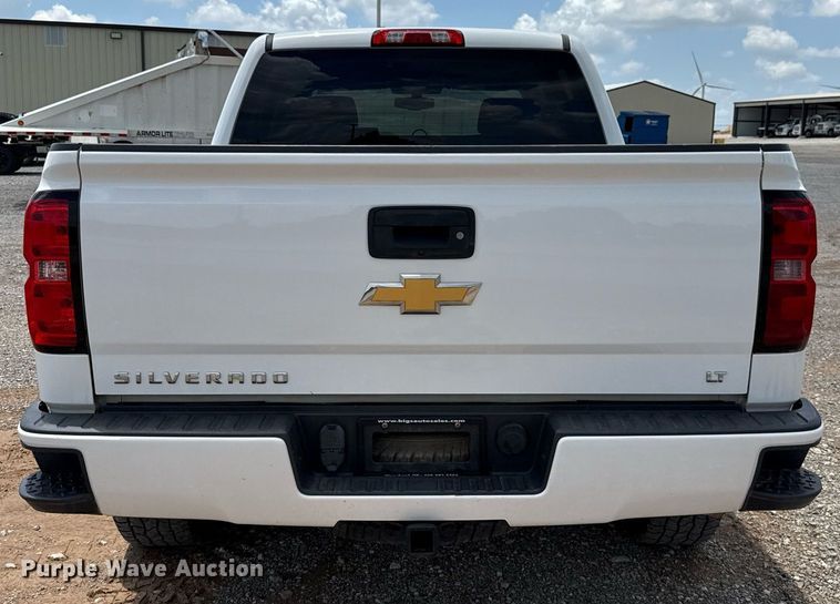 image for item HI9293 2018 Chevrolet Silverado 1500 Crew Cab pickup truck