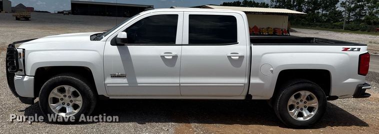 image for item HI9293 2018 Chevrolet Silverado 1500 Crew Cab pickup truck