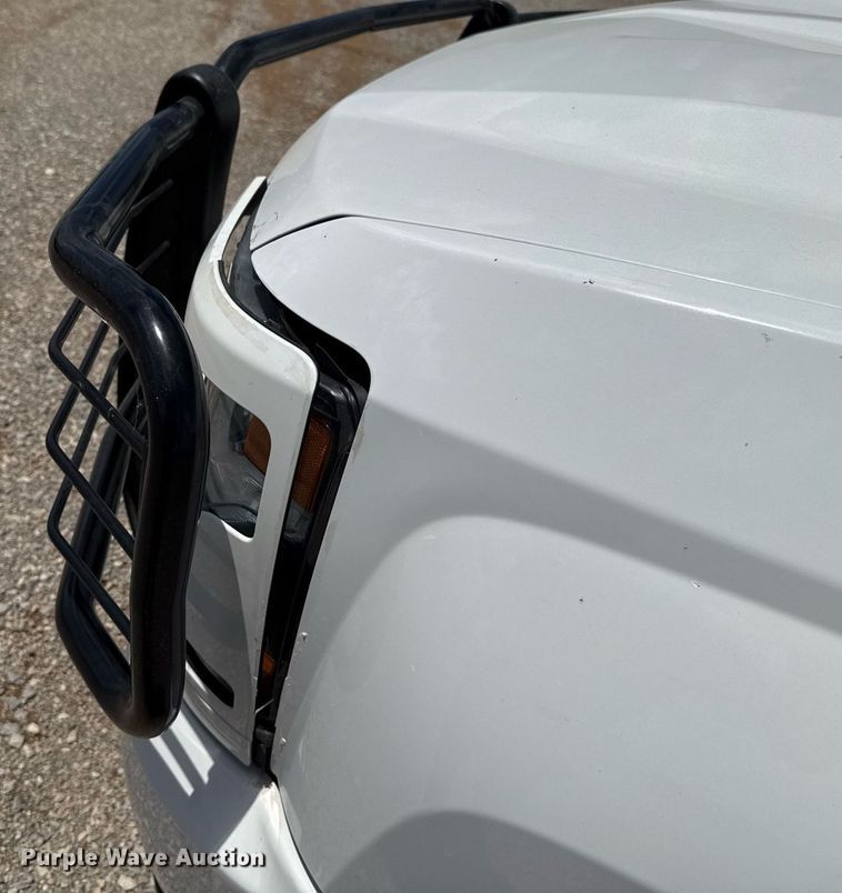 image for item HI9293 2018 Chevrolet Silverado 1500 Crew Cab pickup truck